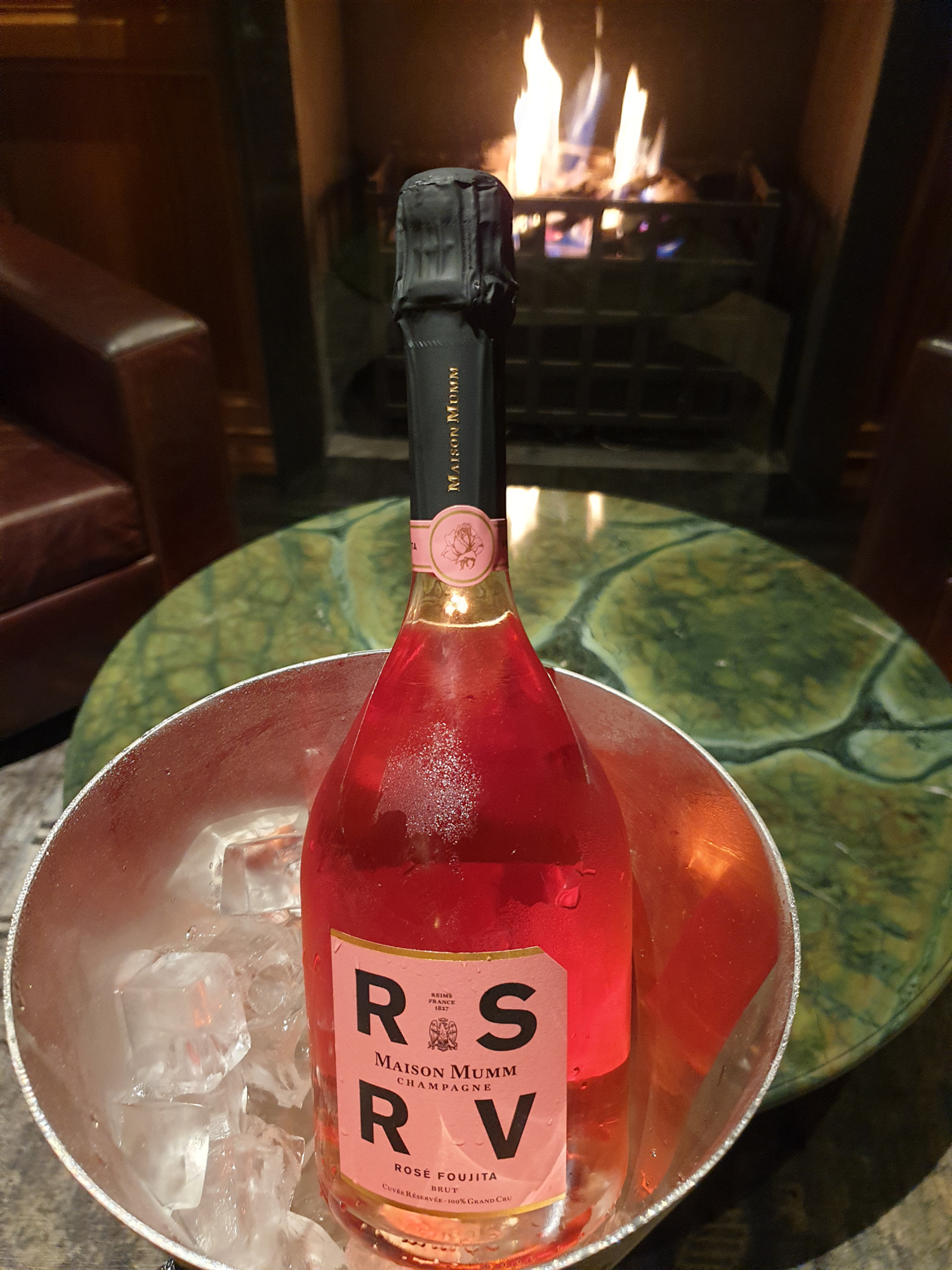 GH Mumm RSRV Rosé Foujita Brut Mumm RSRV Rosé Foujita Brut